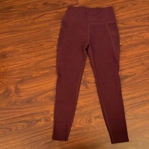 Maroon size large beyond yoga leggings
